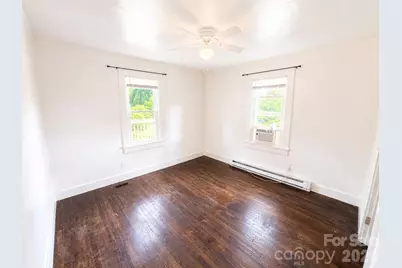 92 Fourth C Street, Marion, NC 28752 - Photo 6