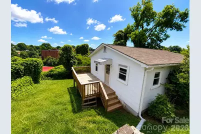92 Fourth C Street, Marion, NC 28752 - Photo 2