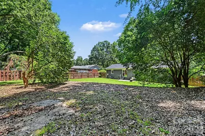 1027 Dresden Drive W, Charlotte, NC 28205 - Photo 30