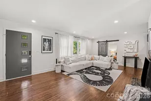 1027 Dresden Dr W, Charlotte, NC 28205 - Photo 6