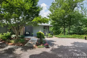 1071 Linkside Dr, Hendersonville, NC 28739 - Photo 2