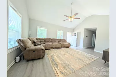 711 Guinn Street, Clover, SC 29710 - Photo 4