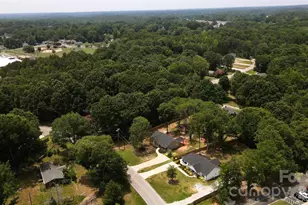 711 Guinn St, Clover, SC 29710 - Photo 34