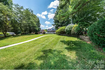 1857 Hidden Pointe Drive, Hickory, NC 28601 - Photo 4