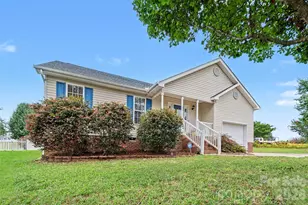 5044 Daffodil Ln, Concord, NC 28025 - Photo 4