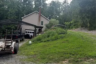 284 Paul Gosnell Rd, Marshall, NC 28753 - Photo 2