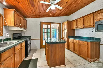 284 Paul Gosnell Road, Marshall, NC 28753 - Photo 8