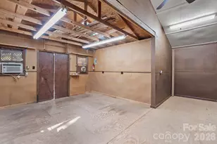 138 Castlerock Dr, Asheville, NC 28806 - Photo 32