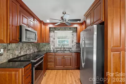 138 Castlerock Drive, Asheville, NC 28806 - Photo 8