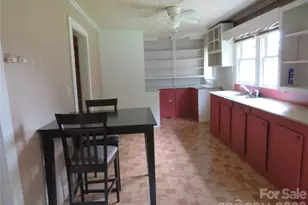 601 Providence Rd, Forest City, NC 28043 - Photo 8