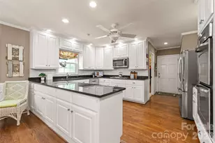 301 Fairway Dr, Fort Mill, SC 29715 - Photo 14