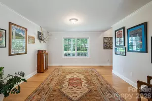 843 W J St, Newton, NC 28658 - Photo 12