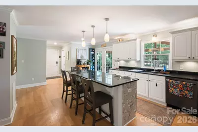 843 W J Street, Newton, NC 28658 - Photo 2