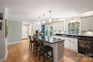 843 W J St, Newton, NC 28658 - Photo 2