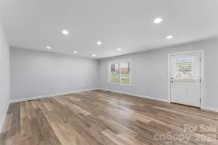 112 Elm St, Morganton, NC 28655 - Photo 10