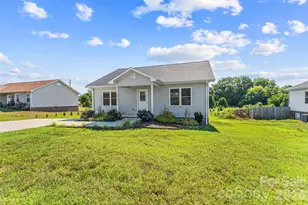 112 Elm St, Morganton, NC 28655 - Photo 2