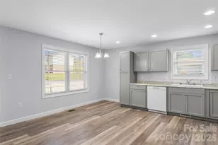 112 Elm St, Morganton, NC 28655 - Photo 12