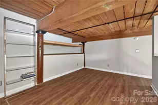 201 S Hoskins Rd, Charlotte, NC 28208 - Photo 28