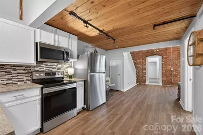 201 S Hoskins Road #121, Charlotte, NC 28208 - Photo 1