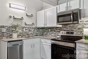 201 S Hoskins Rd, Charlotte, NC 28208 - Photo 10