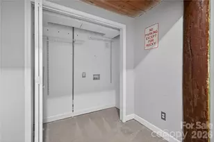 201 S Hoskins Rd, Charlotte, NC 28208 - Photo 36