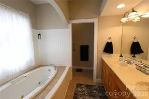100 Hannah Dr, Mill Spring, NC 28756 - Photo 16