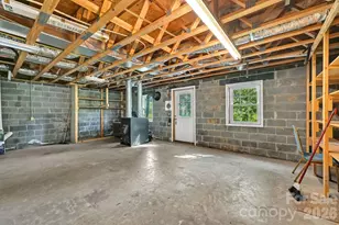 553 Morgan Branch Rd, Marshall, NC 28753 - Photo 24