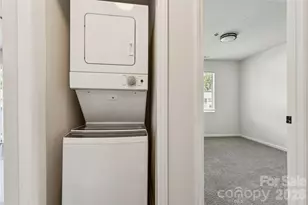 1620 Arlyn Cir, Charlotte, NC 28213 - Photo 12