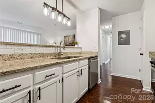 1620 Arlyn Cir, Charlotte, NC 28213 - Photo 10
