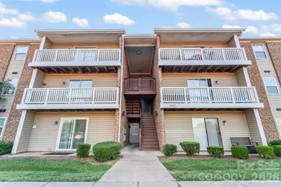 1620 Arlyn Circle #L, Charlotte, NC 28213 - Photo 4