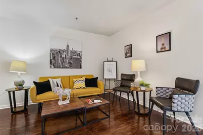 1620 Arlyn Circle #L, Charlotte, NC 28213 - Photo 1
