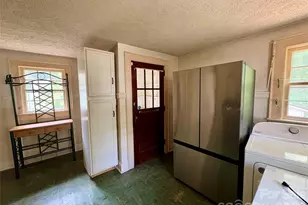 406 Circle Dr W, Shelby, NC 28150 - Photo 10