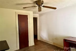 406 Circle Dr W, Shelby, NC 28150 - Photo 26