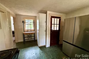 406 Circle Dr W, Shelby, NC 28150 - Photo 6