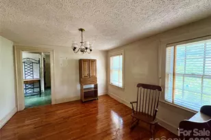 406 Circle Dr W, Shelby, NC 28150 - Photo 16