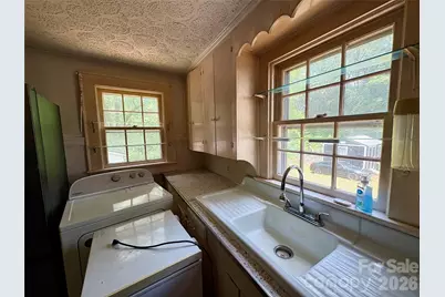 406 Circle Drive W, Shelby, NC 28150 - Photo 8