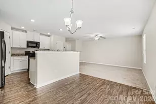 2240 Latimer Ln, Charlotte, NC 28214 - Photo 4