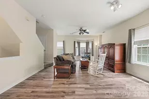 9866 Treeside Ln, Matthews, NC 28105 - Photo 8