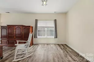 9866 Treeside Ln, Matthews, NC 28105 - Photo 10