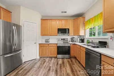 9866 Treeside Lane, Matthews, NC 28105 - Photo 12