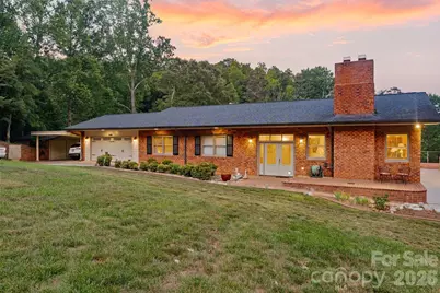 6296 Southlake Drive, Hickory, NC 28601 - Photo 10