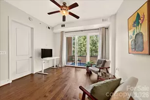 4625 Piedmont Row Dr, Charlotte, NC 28210 - Photo 4