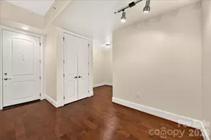 4625 Piedmont Row Dr, Charlotte, NC 28210 - Photo 20