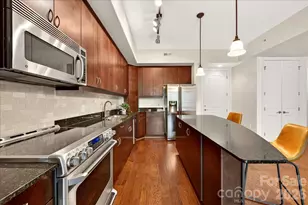 4625 Piedmont Row Dr, Charlotte, NC 28210 - Photo 18