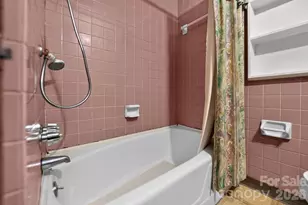 2578 Simpson Road E, Burlington, NC 27217 - Photo 4