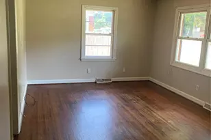 2336 Markham Ct, Charlotte, NC 28205 - Photo 4