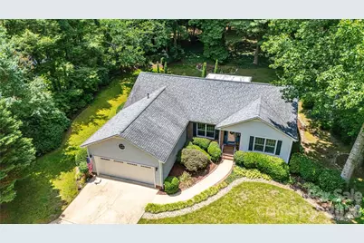 1705 Hummingbird Lane, Hendersonville, NC 28792 - Photo 4