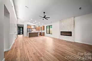 6 Sand Hurst Dr, Asheville, NC 28806 - Photo 8