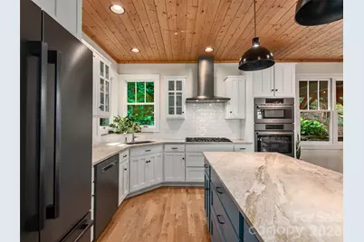 80 Village Pointe Lane, Asheville, NC 28803 - Photo 16