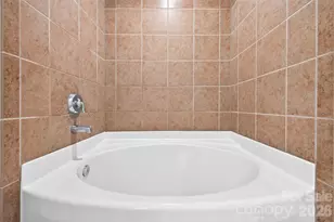 4620 Piedmont Row Dr, Charlotte, NC 28210 - Photo 20